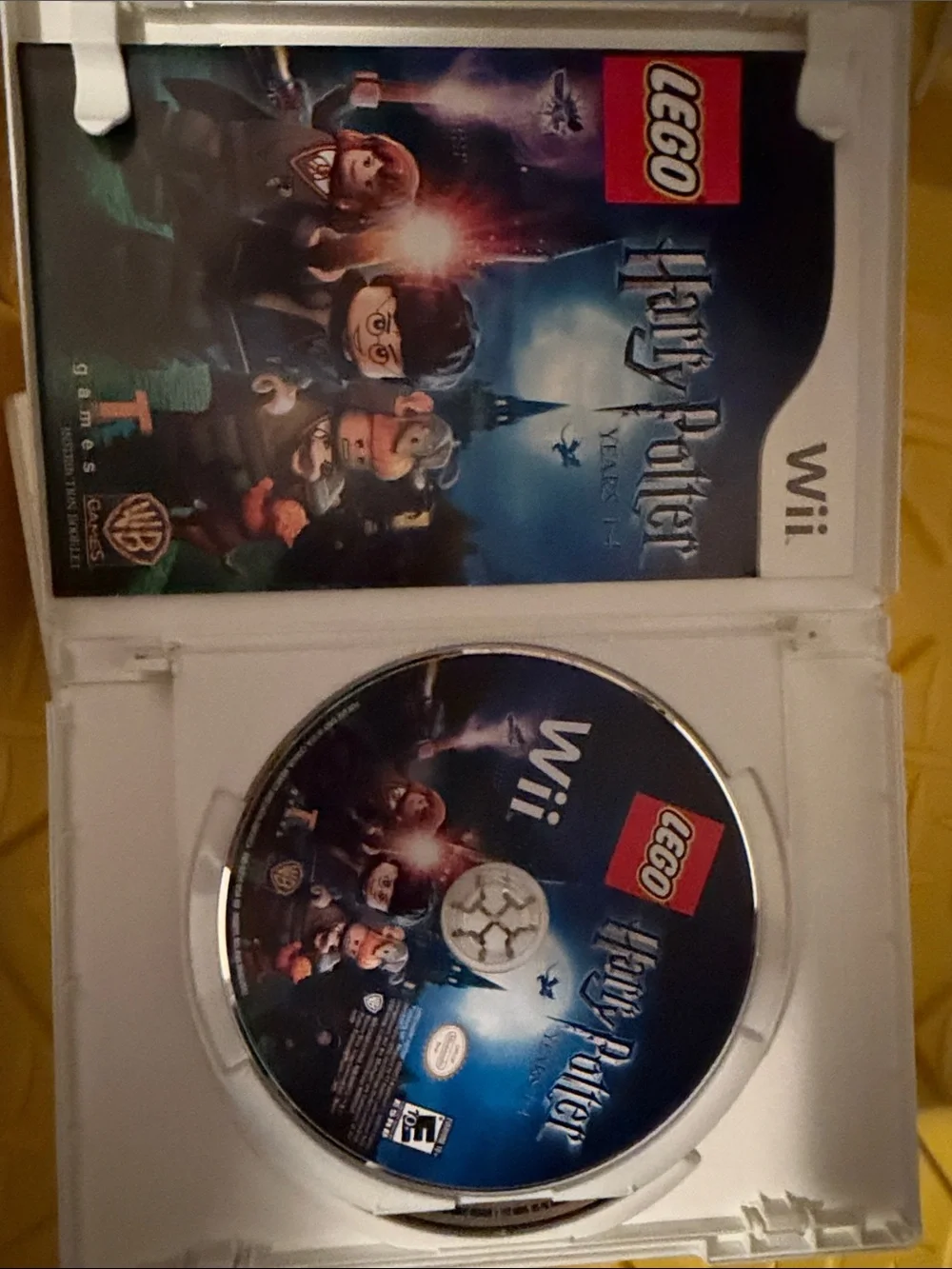 Nintendo Wii Lego Harry Potter Years 1-4 Game + DVD